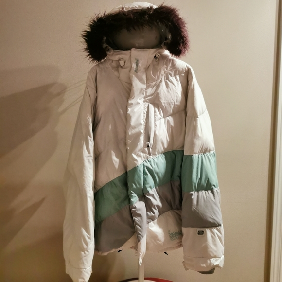 Women's Billabong Large Jacket - Picture 1 of 8
